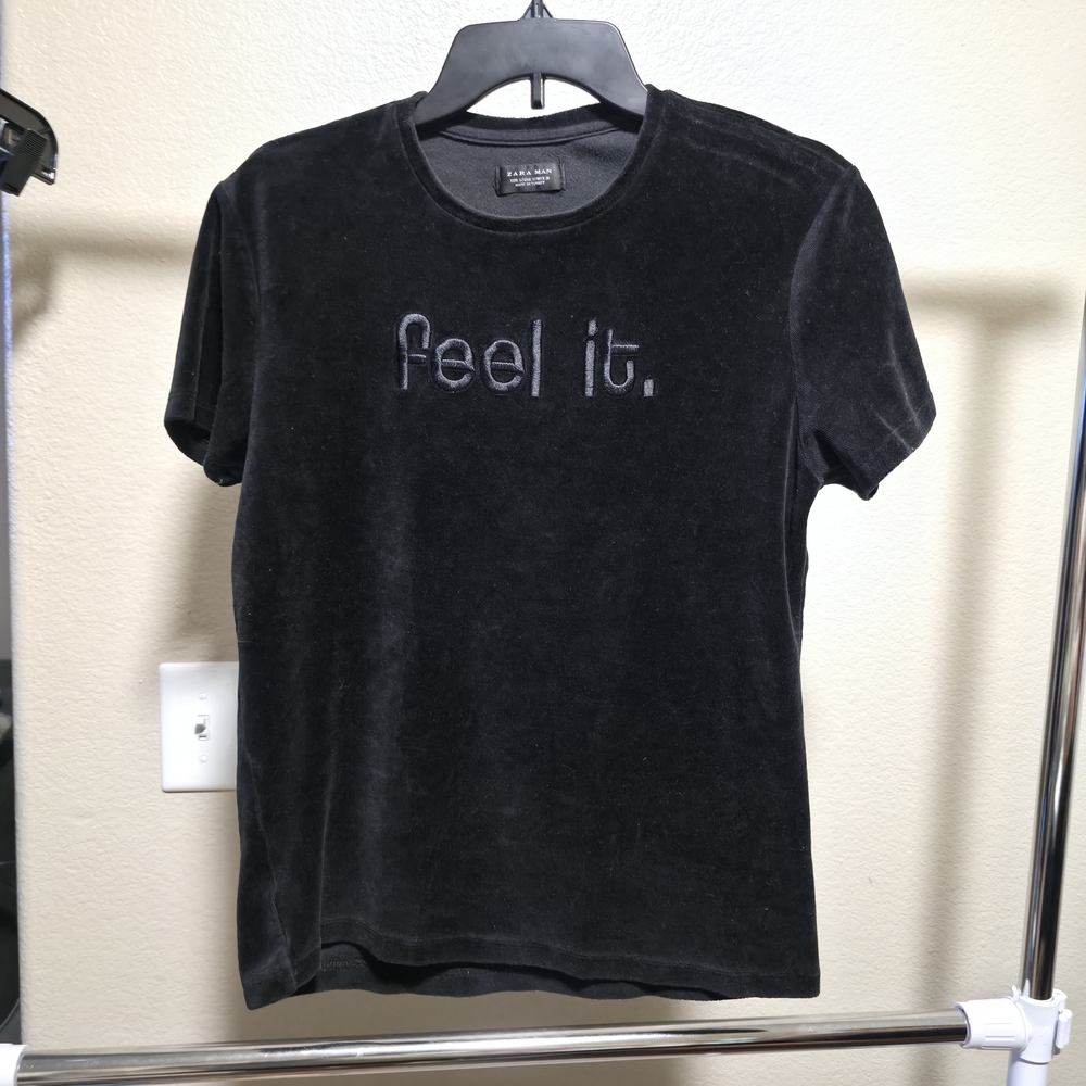 Zara Black Short Sleeve Tee with Text
